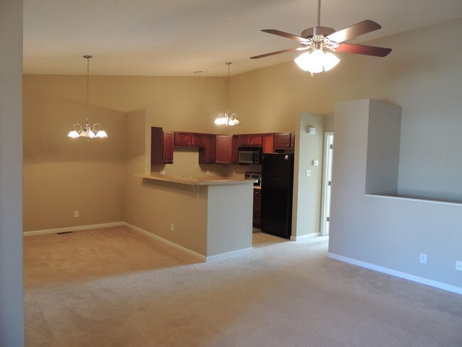 Building Photo - Dream townhouse in the heart of North Knoxville, TN!