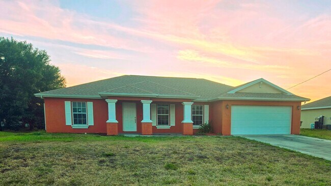 Primary Photo - Price Improved!!!!-Large Family Home-Great...