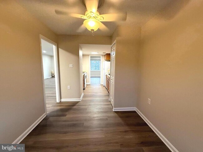 Building Photo - 11382 Cromwell Ct