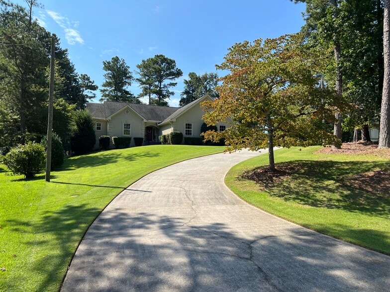 Primary Photo - 7064 Brigade Ct