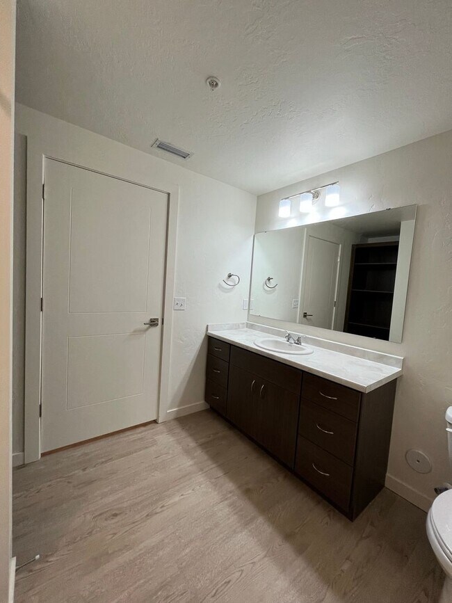 Building Photo - 4617 Lexington Sky Lane-304