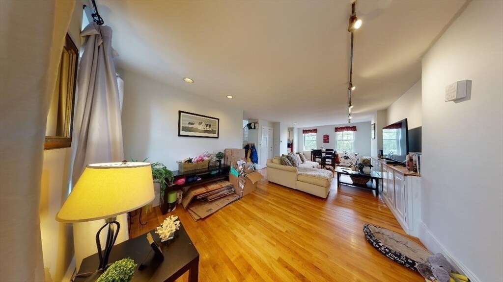 Building Photo - 408 Sumner St