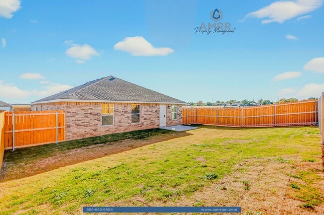 Building Photo - 1316 Sioux Pl