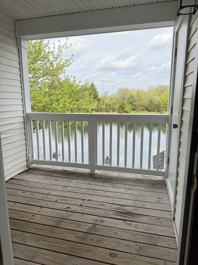 Building Photo - 1580 McClure Rd