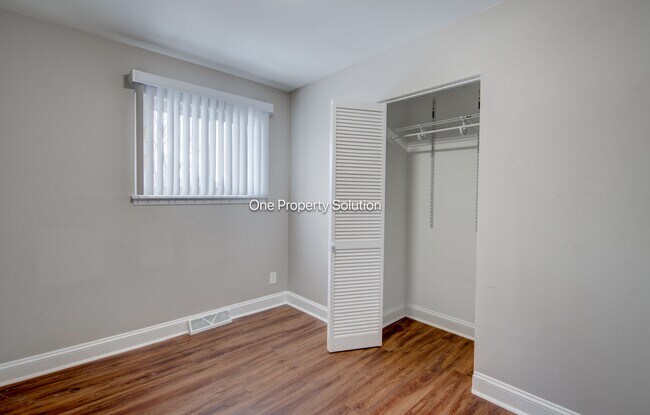 Building Photo - 576 S New Jersey St