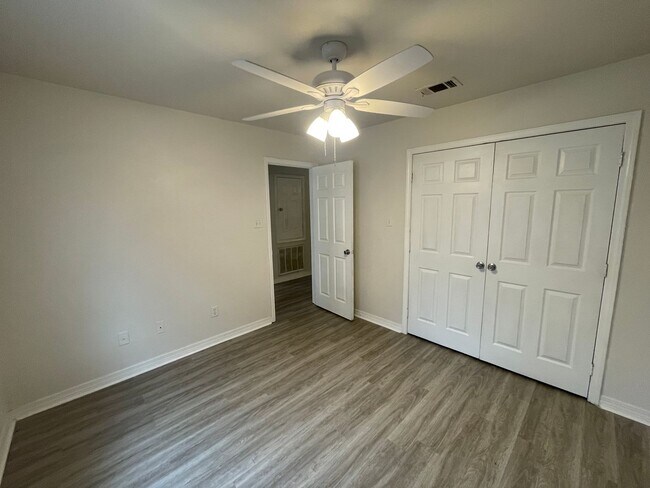 Building Photo - 31 Grand Lido