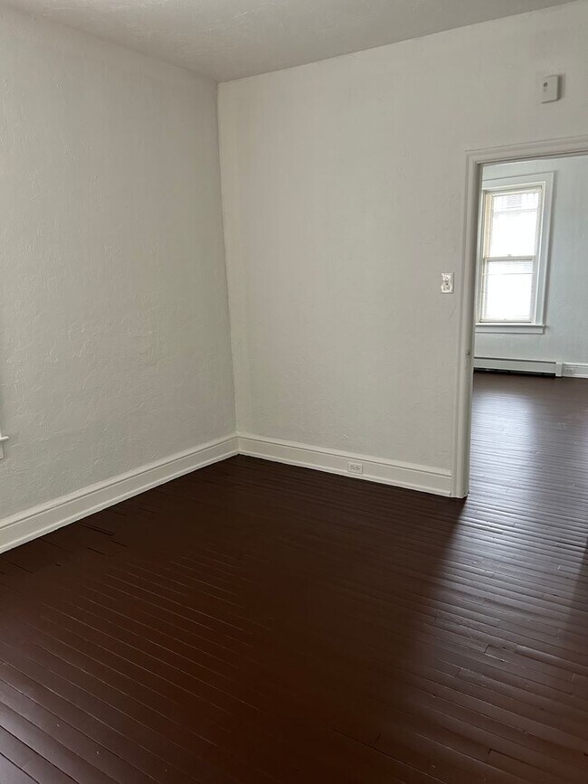 Building Photo - 24 N East St