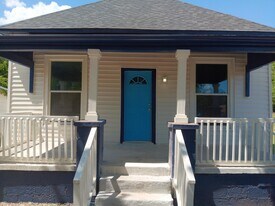 Building Photo - 608 E Perkins Ave