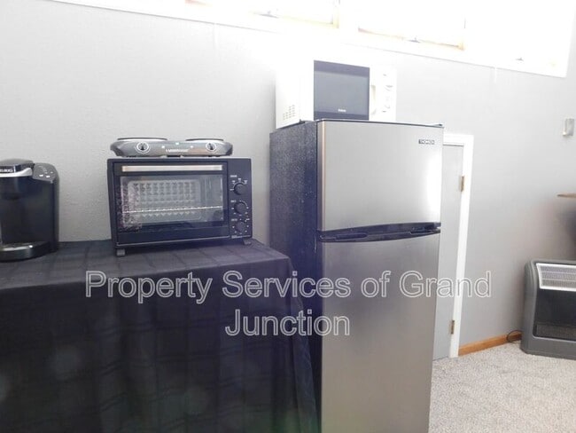 Building Photo - 1911 Wingate Dr