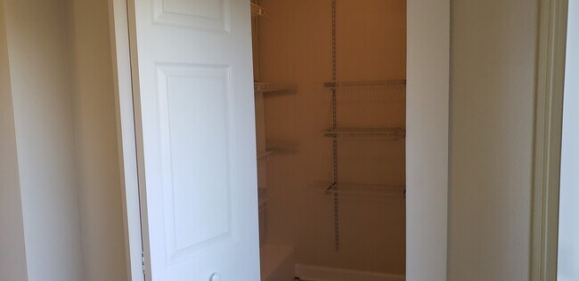 Building Photo - 2/2.5 Townhome in Middlebrook Pines commun...