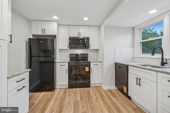 Building Photo - 3868 Germantown Pike