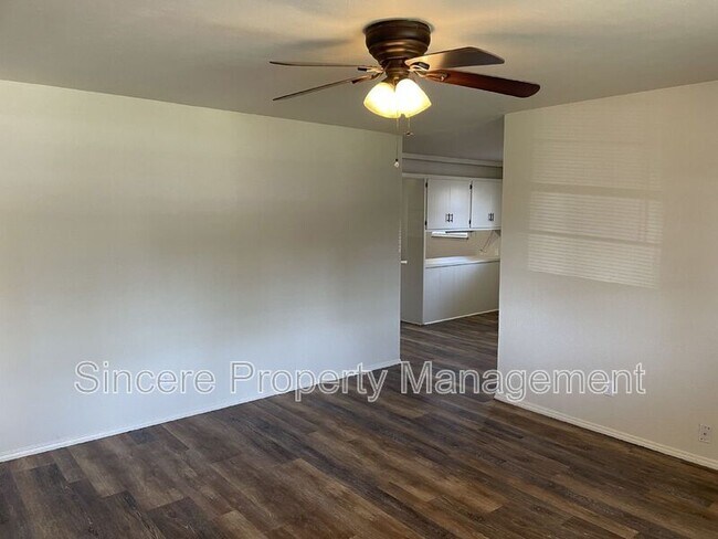 Building Photo - 2013 N College Ave