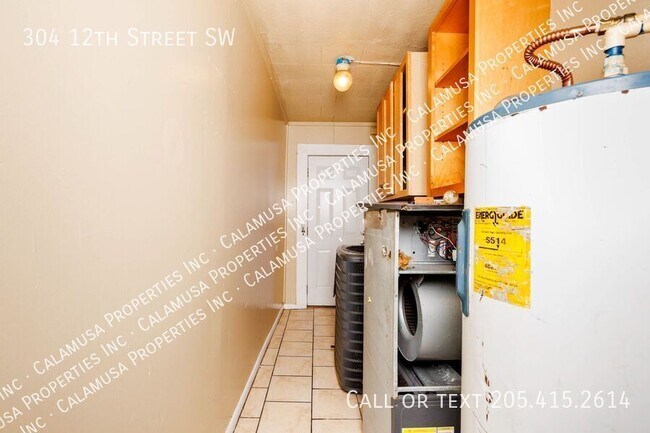 Building Photo - 304 12th St SW