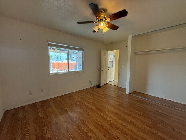 Building Photo - Beautiful Spring Valley Single Family Home !
