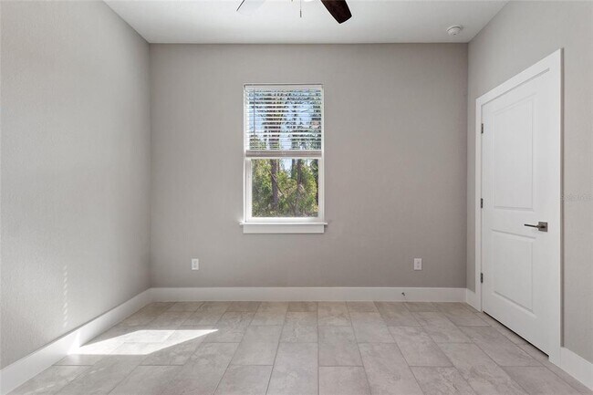 Building Photo - 1813 Greenley Cir