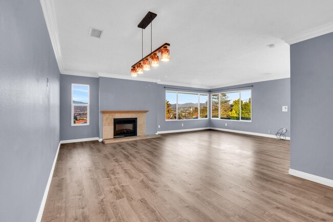 Building Photo - 4 Bedrooms, 3 Bathroom, Two Story Home With Pool