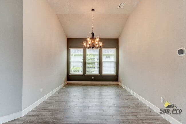 Building Photo - 6263 W Fallsgrove Ln