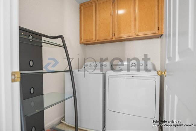 Building Photo - 514 Issac Ct