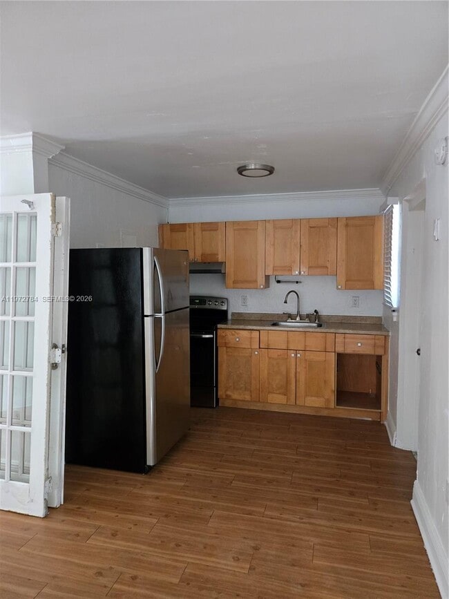 Building Photo - 1445 N Andrews Ave