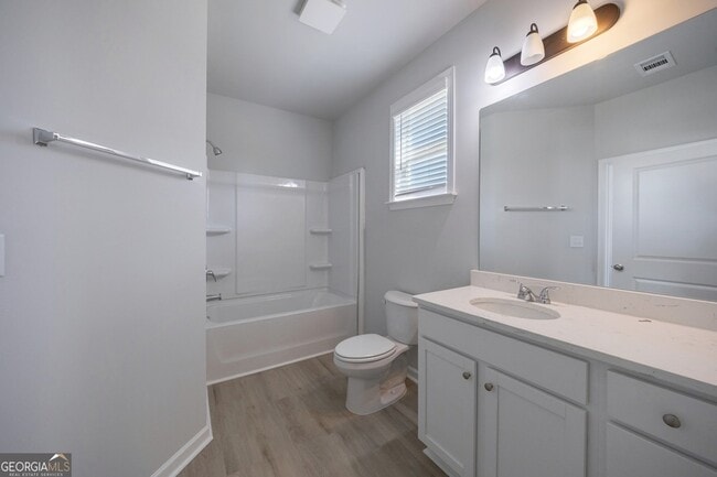 Building Photo - 931 Park Pl St