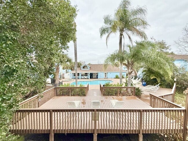 Building Photo - 2723 N Poinciana Blvd