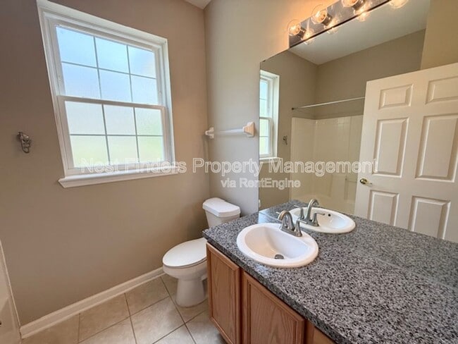 Building Photo - 7990 Baymeadows Rd E