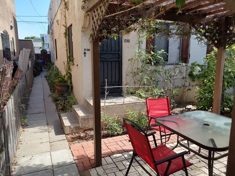 Rear entrance fully gated and secure beautiful covered patio area - 830 Island Ct
