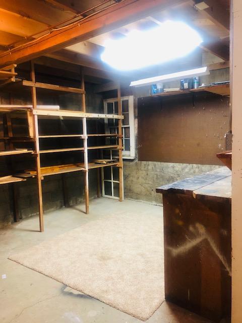 Building Photo - 1013 4th St SE