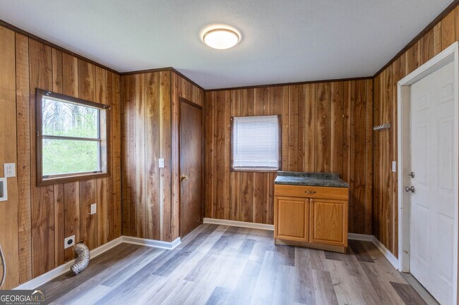 Building Photo - 5326 Heardsville Rd