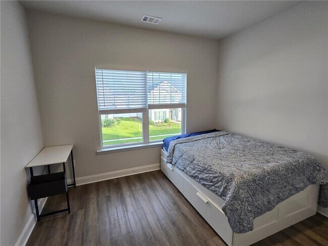 Building Photo - 113 Big Cypress Ct