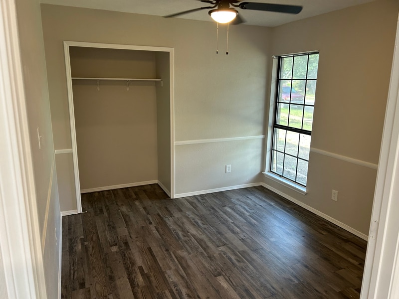 Building Photo - 4312 Avon Ct