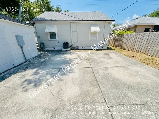 Building Photo - 4725 1st Ave S