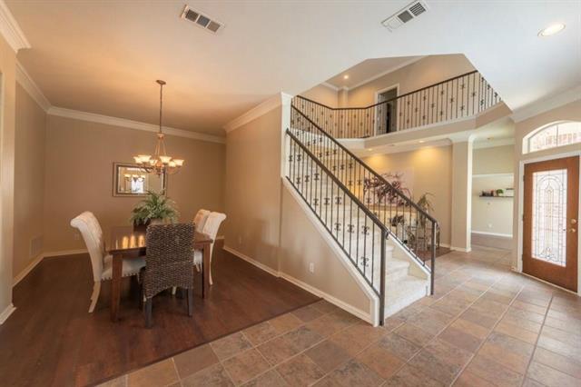 Building Photo - 33 Misty Pond Dr
