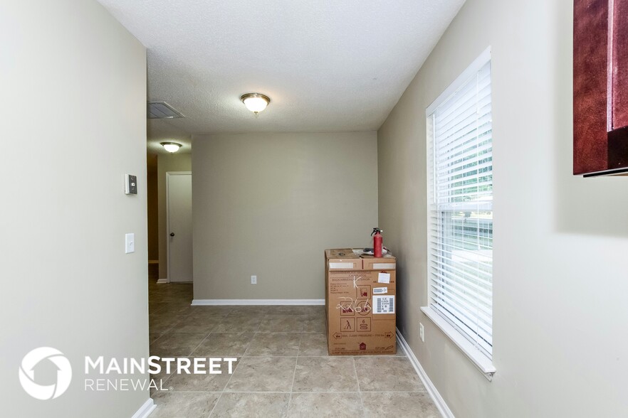 Building Photo - 6022 Woodthrush Dr