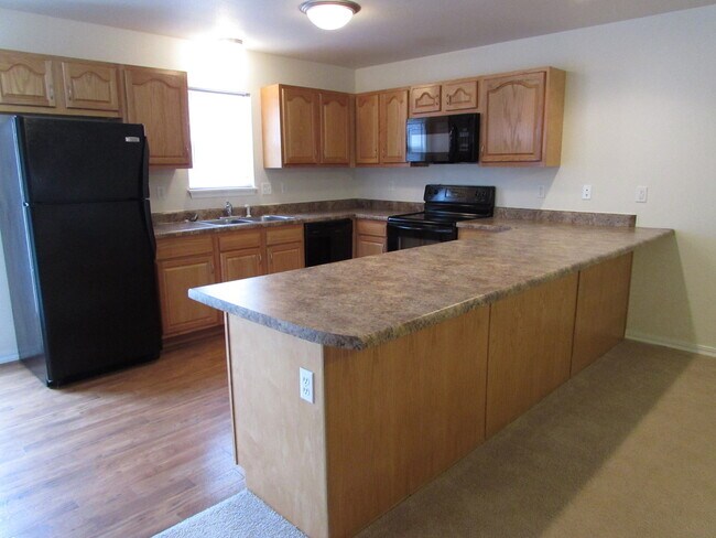 Building Photo - 6540-MF1-E2