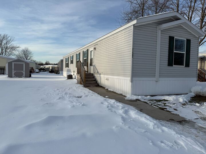 Building Photo - 71505 St Howard Ct