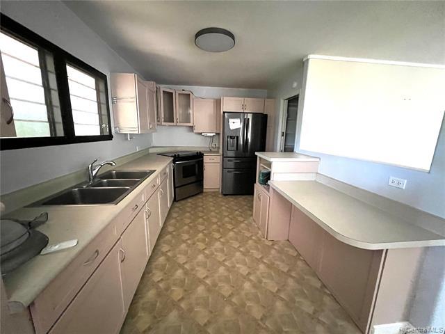 Building Photo - 11 Haumalu Pl