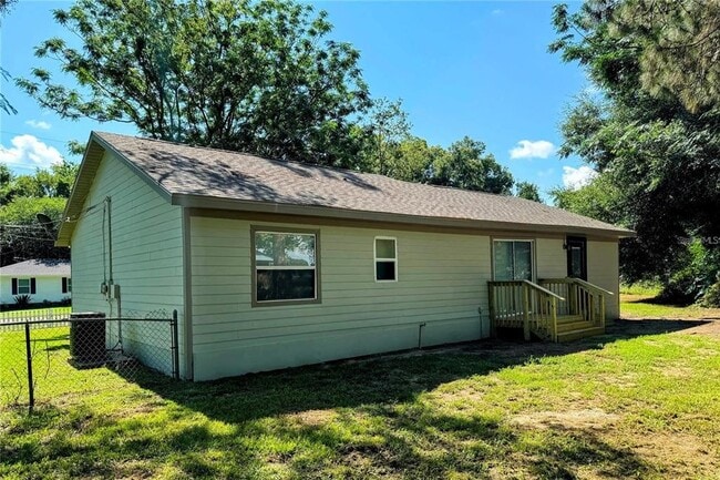 Building Photo - 810 NW 59th Ct