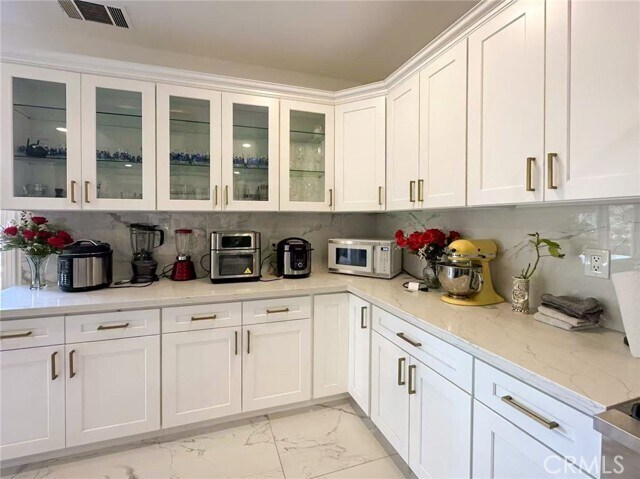 Building Photo - 45700 Adler Ln