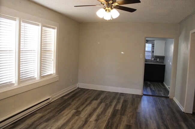 Building Photo - Cozy 2-Bed In Home in Old Colorado City an...