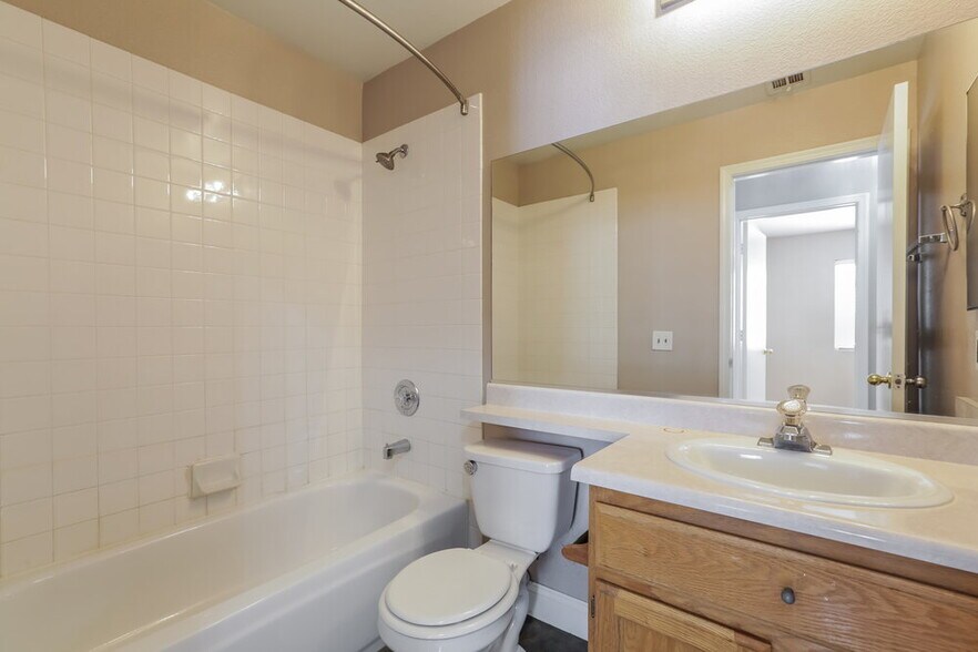 Building Photo - 9099 Lava Bluff Ct