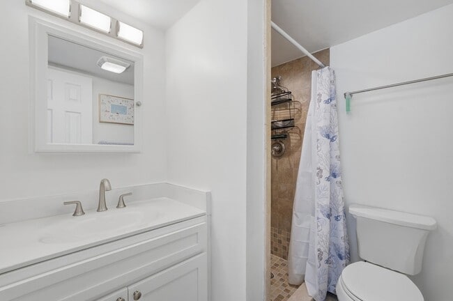 Building Photo - 2860 NE 14th Street Causeway