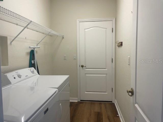 Building Photo - 1714 Fountain View Cir