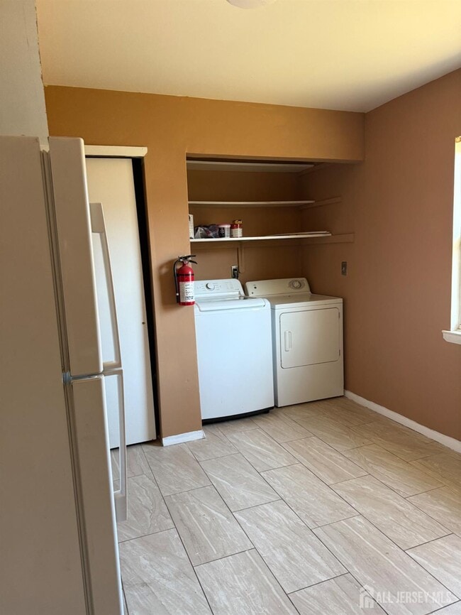 Building Photo - 150 Lowell St