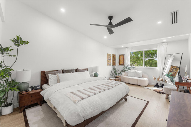 Building Photo - 11338 NW 33rd St