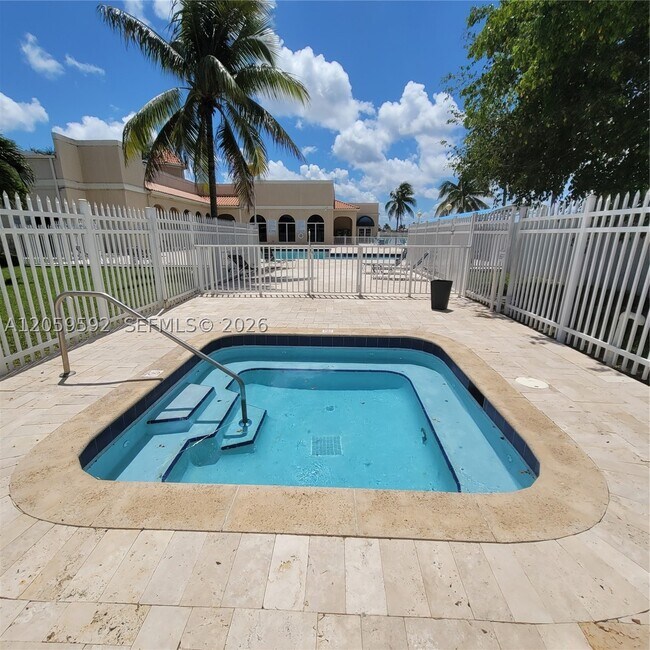 Building Photo - 1114 NW 124th Ct