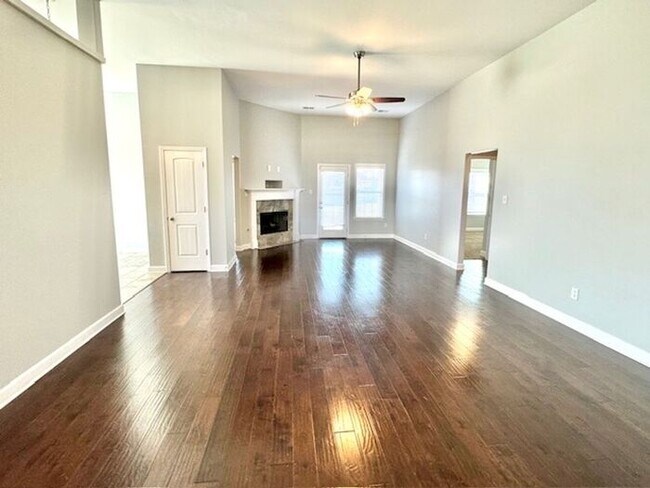 Building Photo - Now Leasing A 4-Bedroom 2 Bath Home In Olive Branch.