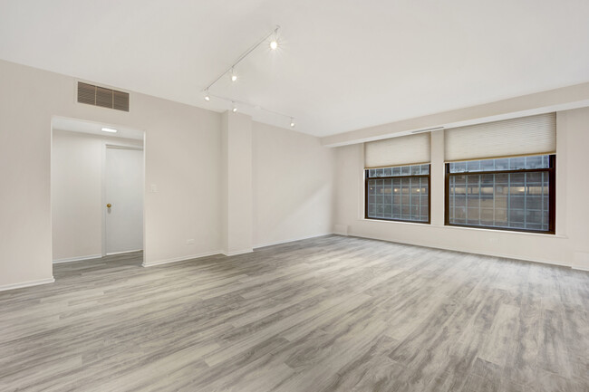 Building Photo - 431 S Dearborn St