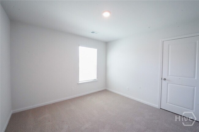 Building Photo - 146 Kraft Kove