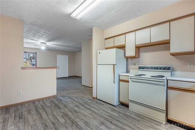 Building Photo - 160 N 4th St